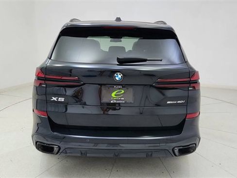 Used 2024 BMW X5 sDrive40i w/ M Sport Package image 5