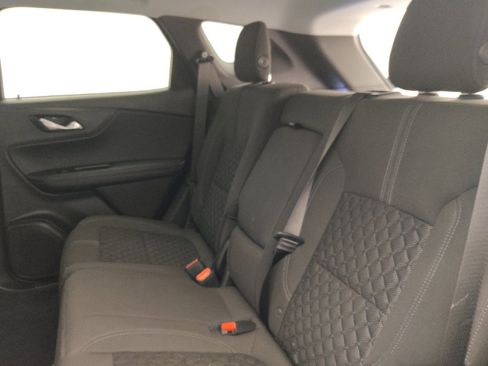 Used 2019 Chevrolet Blazer L FWD image 18