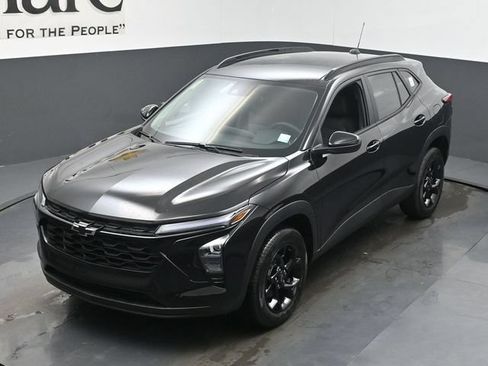 New 2026 Chevrolet Trax LT w/ Driver Confidence Package FWD image 23