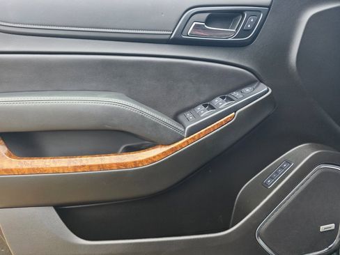 Used 2019 Chevrolet Tahoe Premier w/ Premier Plus Edition image 21