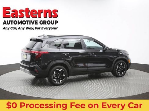 Used 2025 Kia Seltos S FWD image 41