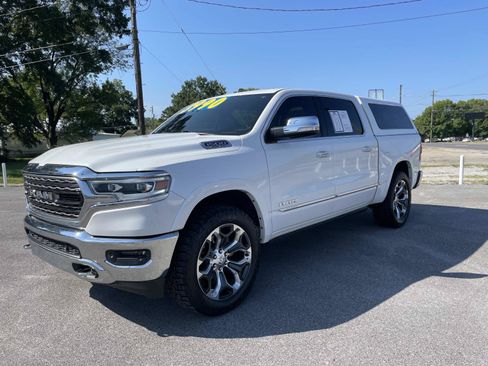 Used 2019 RAM 1500 Limited AWD/4WD image 9