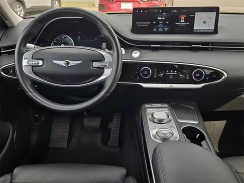 Used 2025 Genesis GV70 2.5T image 18