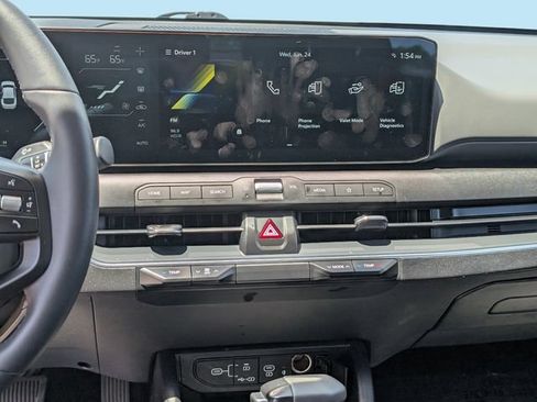 Used 2025 Kia K4 EX FWD image 16