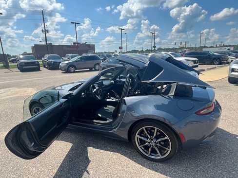 Used 2020 MAZDA MX-5 Miata RF Grand Touring RWD image 8