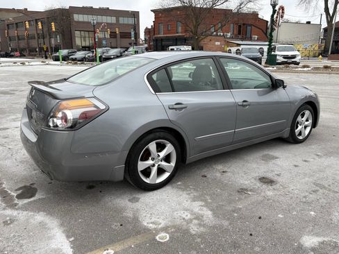 Used 2007 Nissan Altima 3.5 SE w/ Technology Pkg image 9