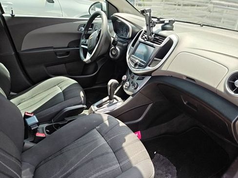 Used 2017 Chevrolet Sonic LT FWD image 14