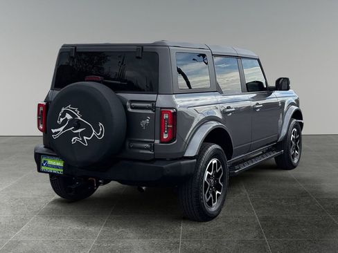 Used 2022 Ford Bronco Outer Banks AWD/4WD image 7