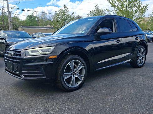 Certified 2019 Audi Q5 2.0T Premium Plus w/ Premium Plus Package AWD/4WD image 3