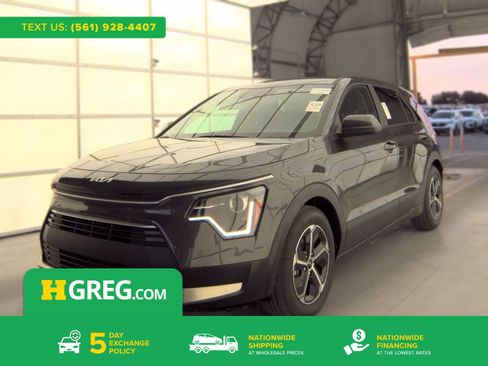 Used 2026 Kia Niro LX FWD image 1