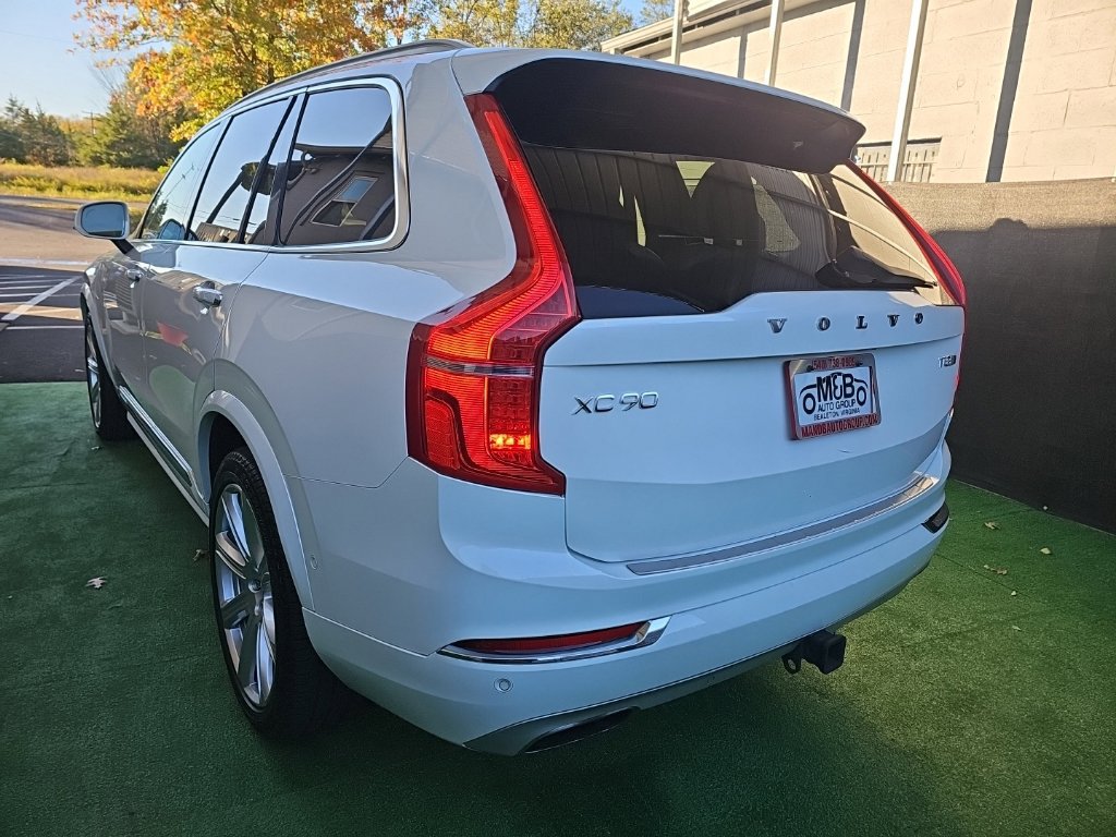 Used 2017 Volvo XC90 T8 Inscription w/ Vision Package AWD/4WD image 5