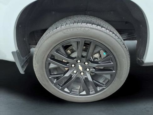 Used 2024 Chevrolet Silverado 1500 LT w/ Leather Package RWD image 14