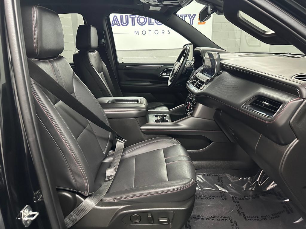 Used 2022 Chevrolet Tahoe RST w/ Luxury Package AWD/4WD image 19