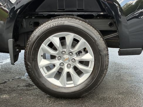 Used 2026 Chevrolet Silverado 1500 Custom AWD/4WD image 10