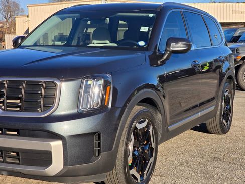 Used 2023 Kia Telluride S w/ S Sunroof Package image 52