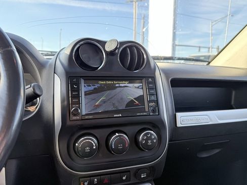 Used 2017 Jeep Compass High Altitude image 15