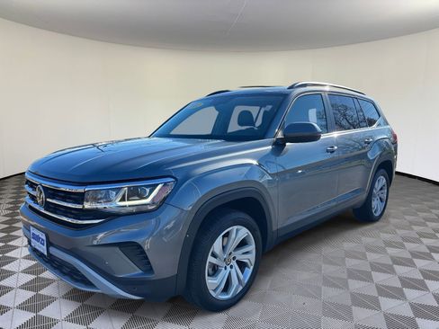 Used 2021 Volkswagen Atlas SE w/ Panoramic Sunroof Package image 8