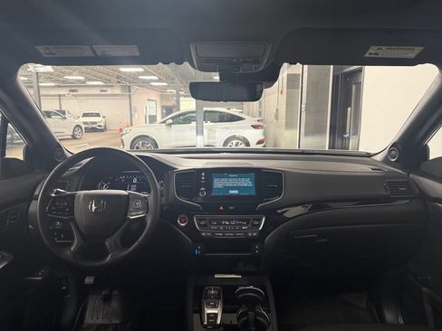 Used 2023 Honda Passport Elite image 8