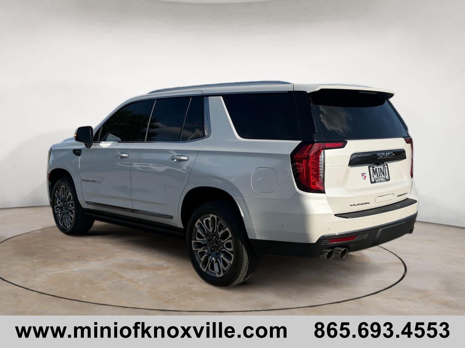 Used 2024 GMC Yukon Denali Ultimate AWD/4WD image 5
