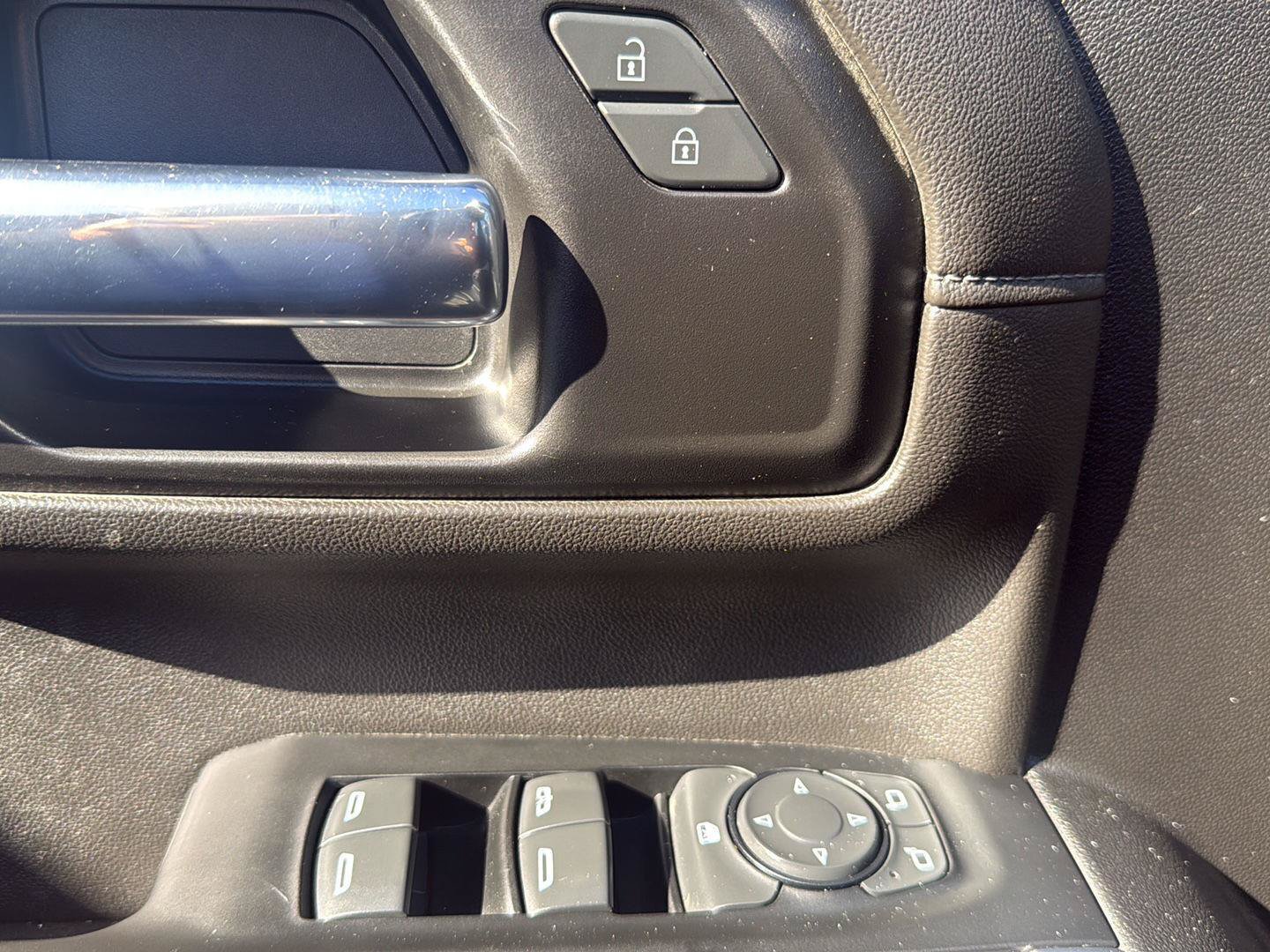 Used 2022 GMC Sierra 2500 SLE w/ SLE Value Package; AWD/4WD image 12