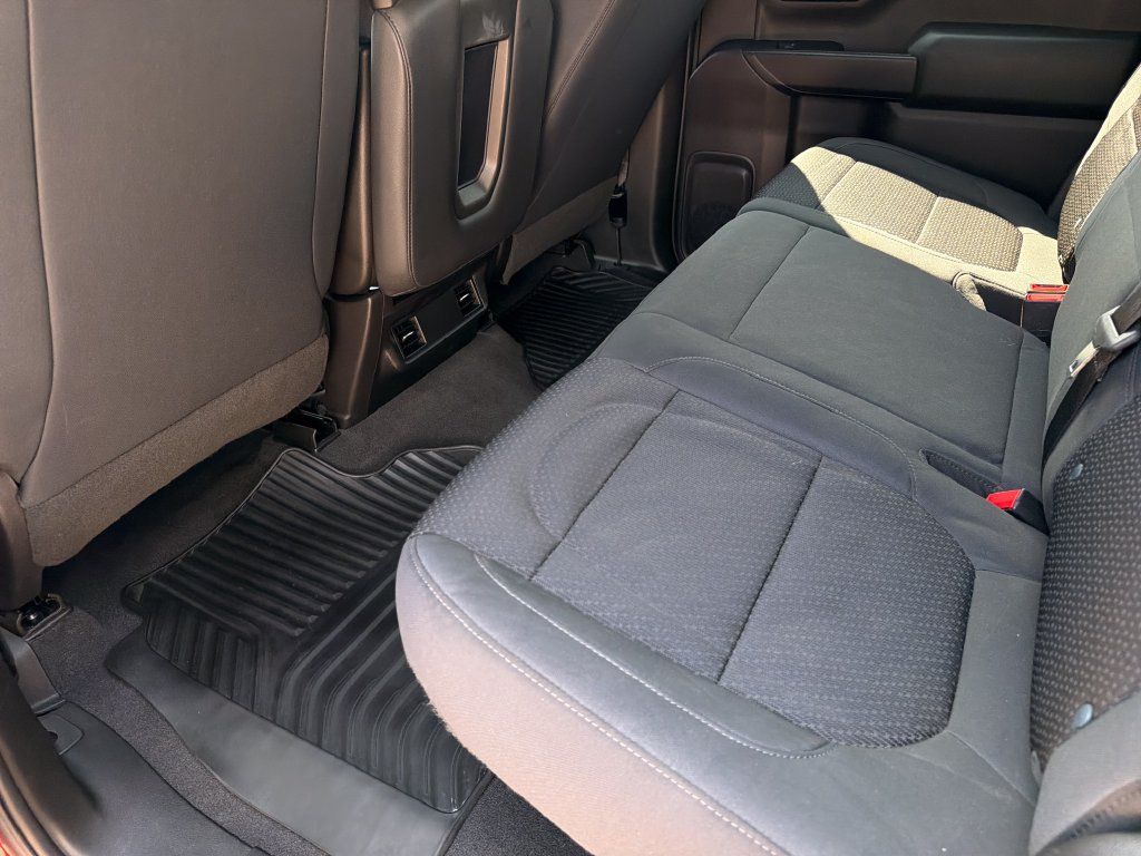 Used 2019 Chevrolet Silverado 1500 Custom w/ Custom Value Package RWD image 35