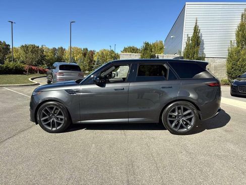 Used 2023 Land Rover Range Rover Sport SE Dynamic image 8
