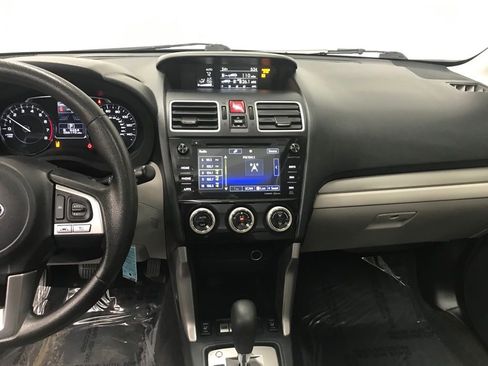 Used 2018 Subaru Forester 2.5i Premium image 17