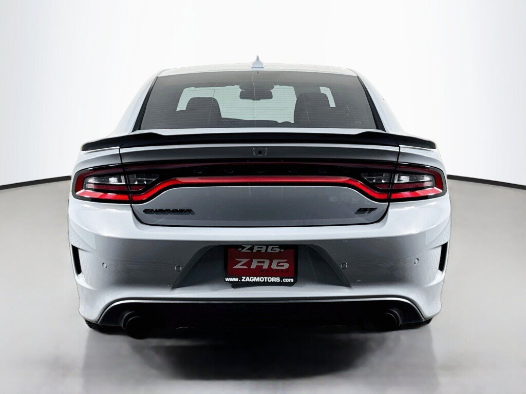 Used 2022 Dodge Charger GT w/ Blacktop Package RWD image 4