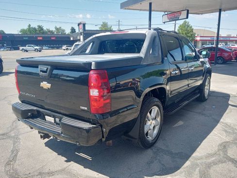 Used 2007 Chevrolet Avalanche LTZ w/ LTZ Preferred Equipment Group AWD/4WD image 6