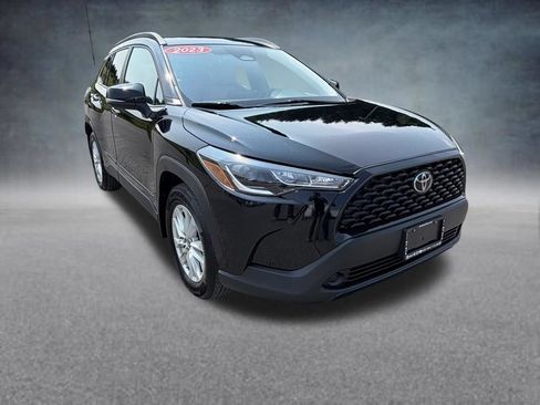 Used 2023 Toyota Corolla Cross LE AWD/4WD image 8