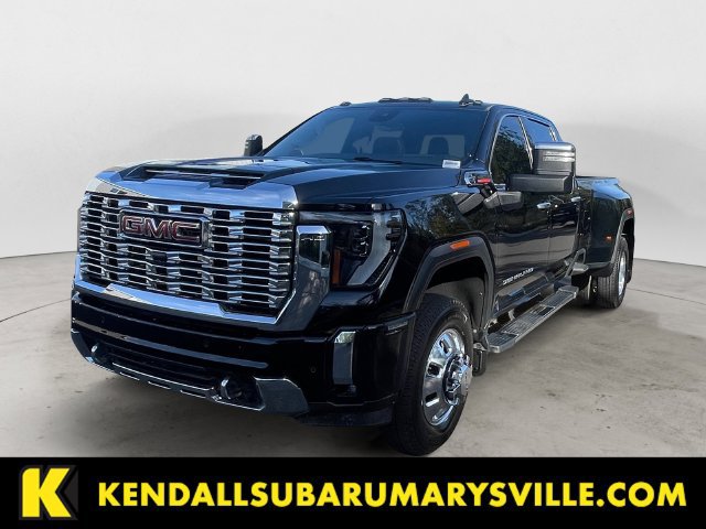 Used 2024 GMC Sierra 3500 Denali w/ Technology Package AWD/4WD image 1