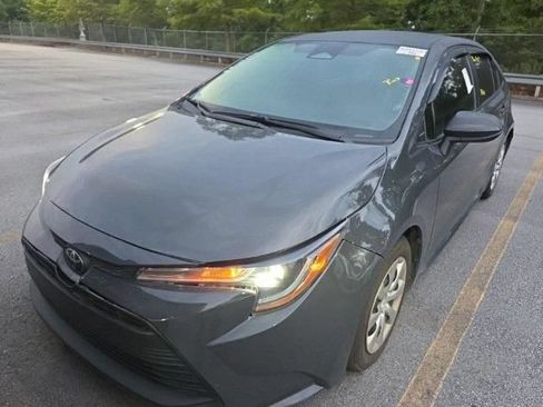Used 2025 Toyota Corolla LE w/ Convenience Package FWD image 1
