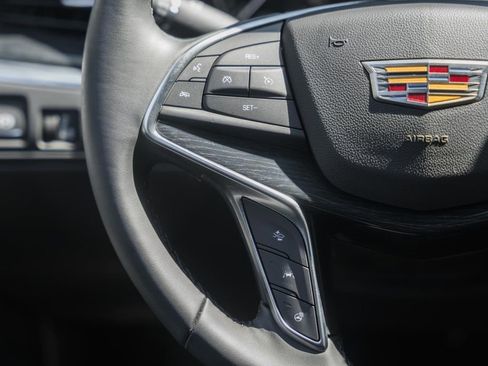 Used 2025 Cadillac XT5 Premium Luxury image 31