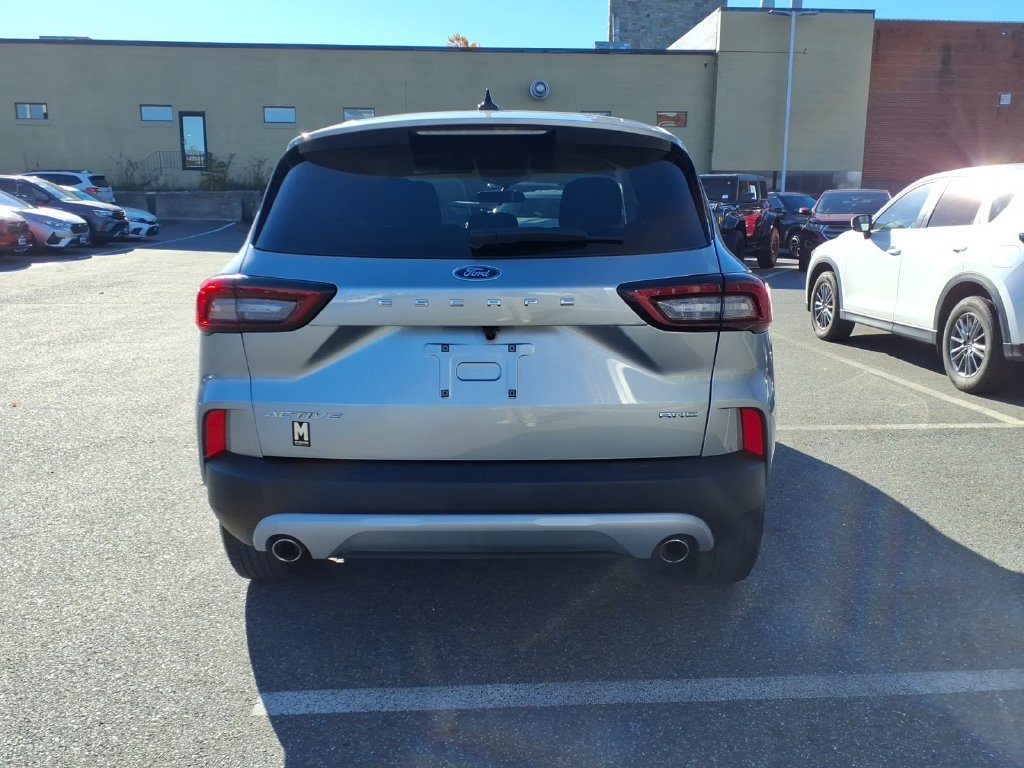 Used 2024 Ford Escape Active AWD/4WD image 6