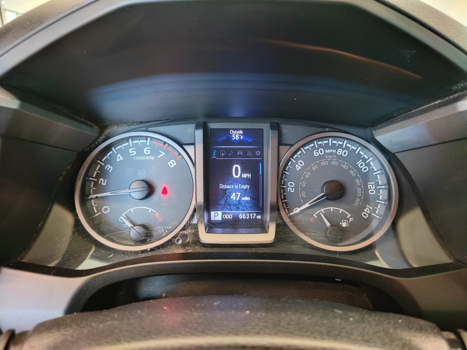 Used 2017 Toyota Tacoma TRD Sport w/ Exterior Package AWD/4WD image 15