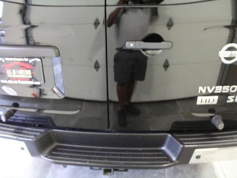 Used 2015 Nissan NV 3500 SL w/ Technology Package RWD image 6