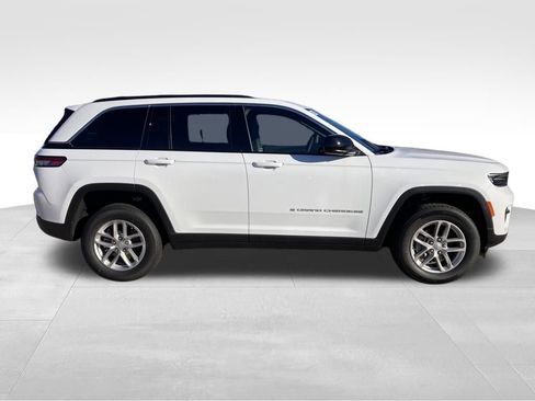 New 2025 Jeep Grand Cherokee 4WD image 6