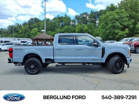 New 2026 Ford F250 Lariat w/ Black Appearance Package AWD/4WD image 4