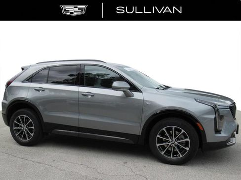 Certified 2025 Cadillac XT4 Sport AWD/4WD image 2