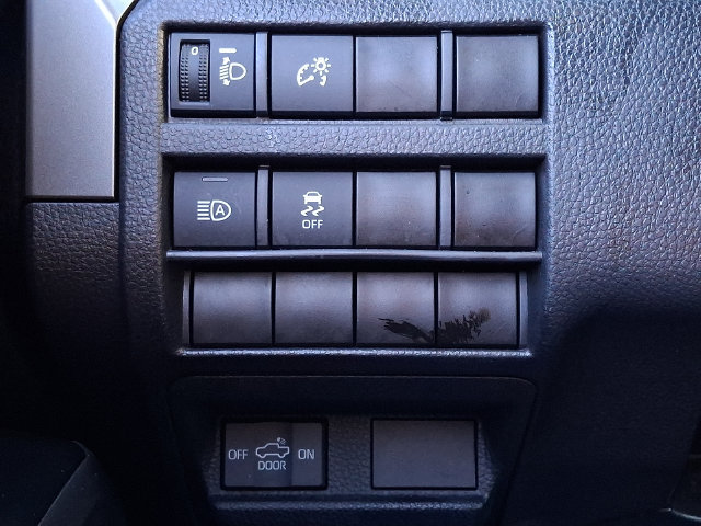 Used 2024 Toyota Tacoma SR5 AWD/4WD image 25