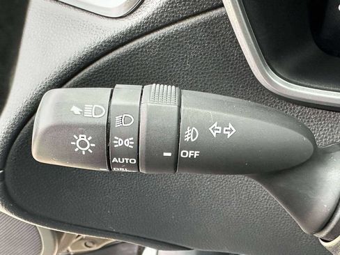 Used 2023 Toyota Corolla Cross XLE w/ Convenience Package AWD/4WD image 23