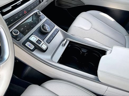 Used 2023 Hyundai Palisade Calligraphy FWD image 15
