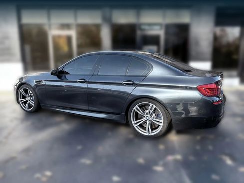 Used 2013 BMW M5 Sedan 4D w/ Executive Pkg image 3