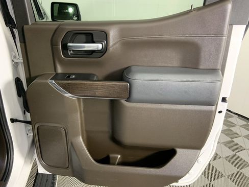 Used 2022 GMC Sierra 1500 Denali w/ Denali Premium Package image 27