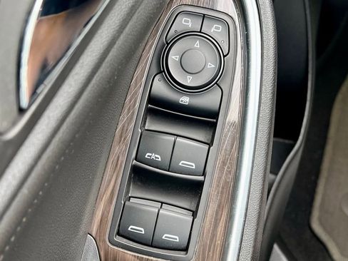 Used 2024 Chevrolet Malibu LT image 25