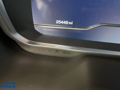 Used 2023 GMC Yukon XL SLT image 11