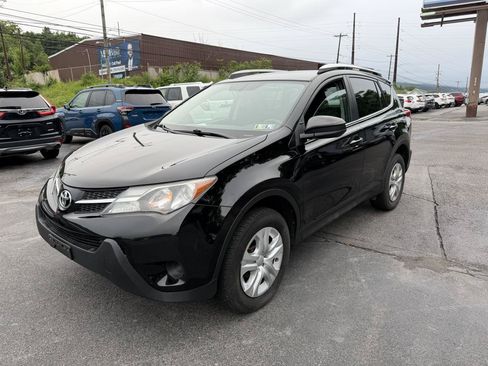 Used 2014 Toyota RAV4 LE AWD/4WD image 1