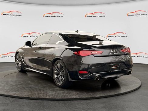 Used 2018 INFINITI Q60 3.0t Luxe w/ Sensory Package 3.0T Luxe AWD/4WD image 9
