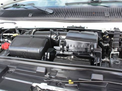 Used 2022 Ford E-350 and Econoline 350 Super Duty w/ Power Windows & Locks Group image 23