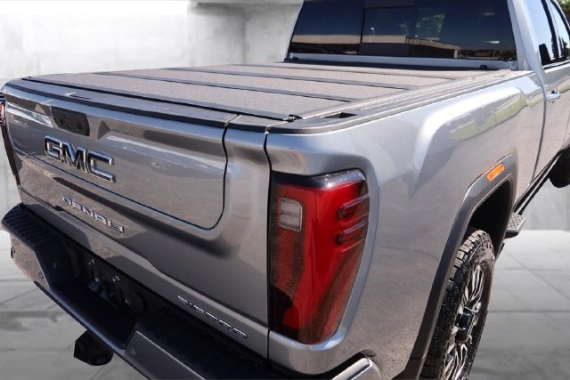 Used 2025 GMC Sierra 2500 Denali Ultimate AWD/4WD image 7